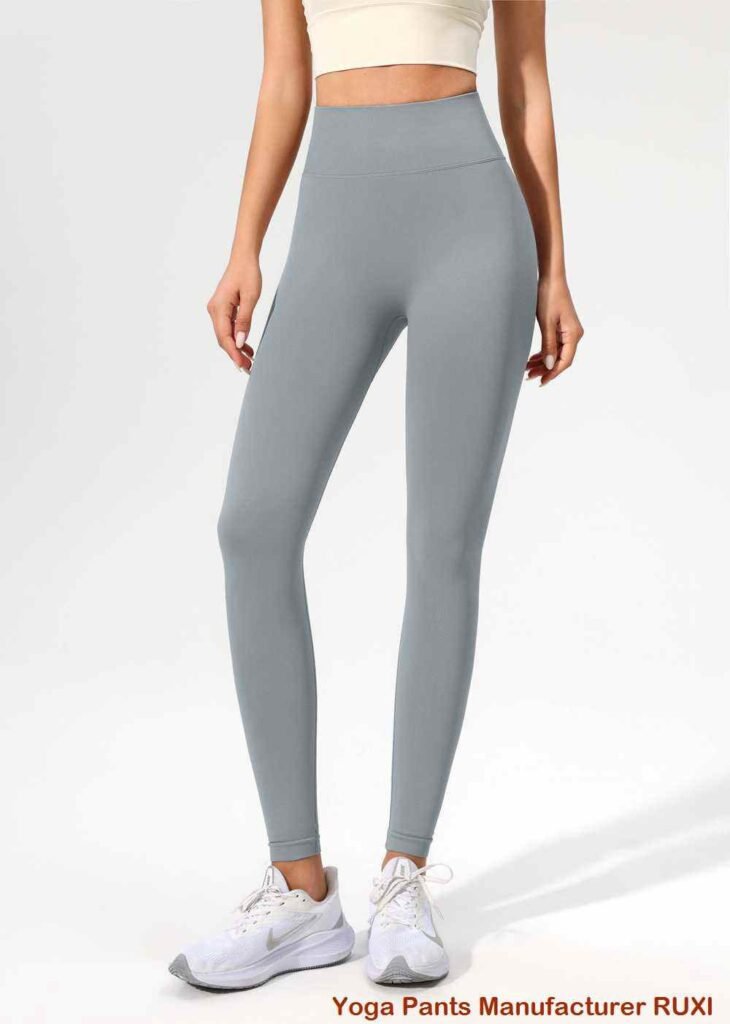 Short de yoga noir pour femme confortable et élégant Ruxi