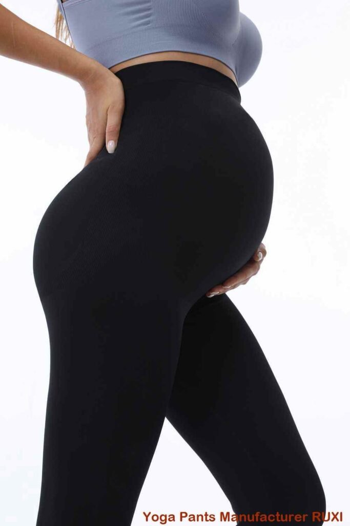 Pantalon de yoga court évasé confortable et élégant Ruxi