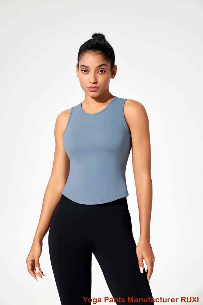 Short de yoga noir avec poches pour femme Ruxi ci3562