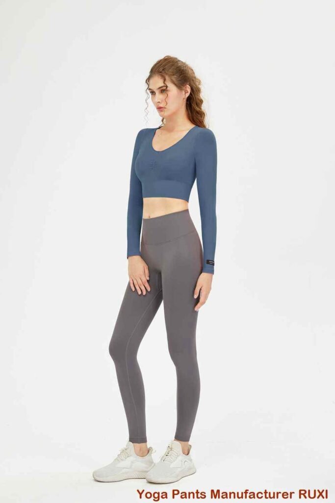 Leggings évasés bleu marine élégants et confortables Ruxi