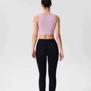 Veste de sport noire élégante avec un jean Ruxi ci2274