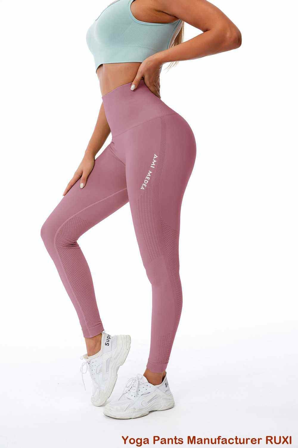 Haut d'entraînement pour femmes avec soutien gorge intégré Haut d'entraînement pour femmes avec soutien gorge intégré