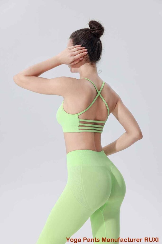Short de course moulant pour femme confortable et élégant
