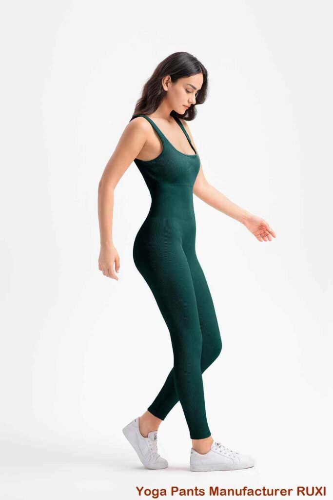 Leggings Bootcut blancs élégants et confortables Ruxi